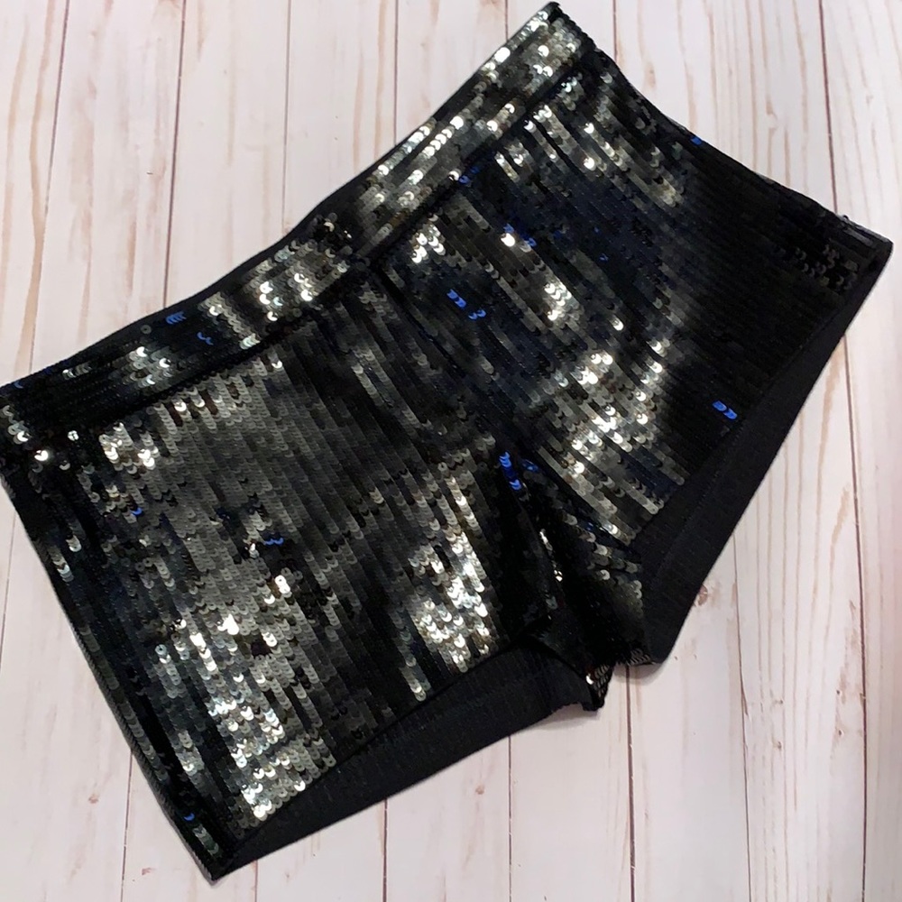 Express black sequined booty shorts Size 4